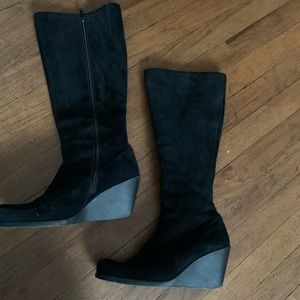 Woman’s tall boots